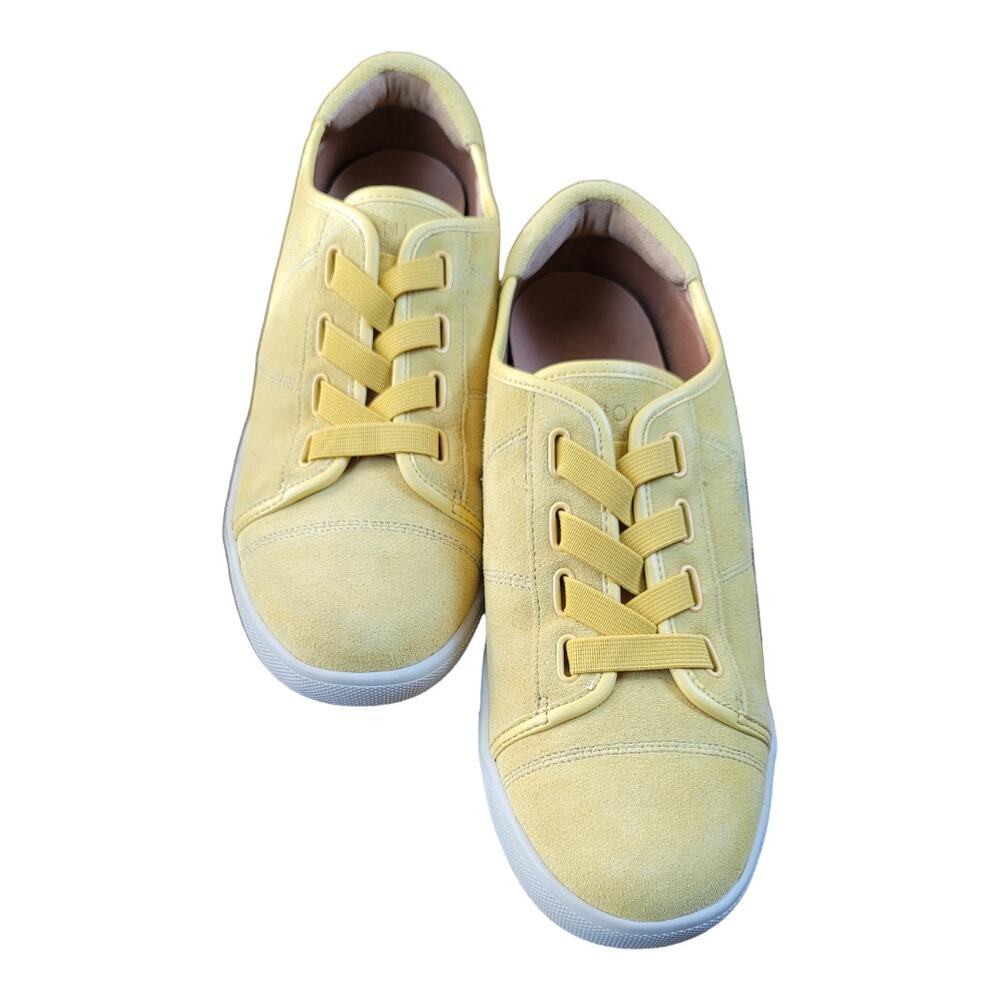 Vionic Yellow Flats - Picture 9 of 9